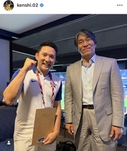 「子どもの頃から憧れ続けた方と…」杉谷拳士氏、野球界レジェンドと共演「うるっときました」「素敵なツーショット」