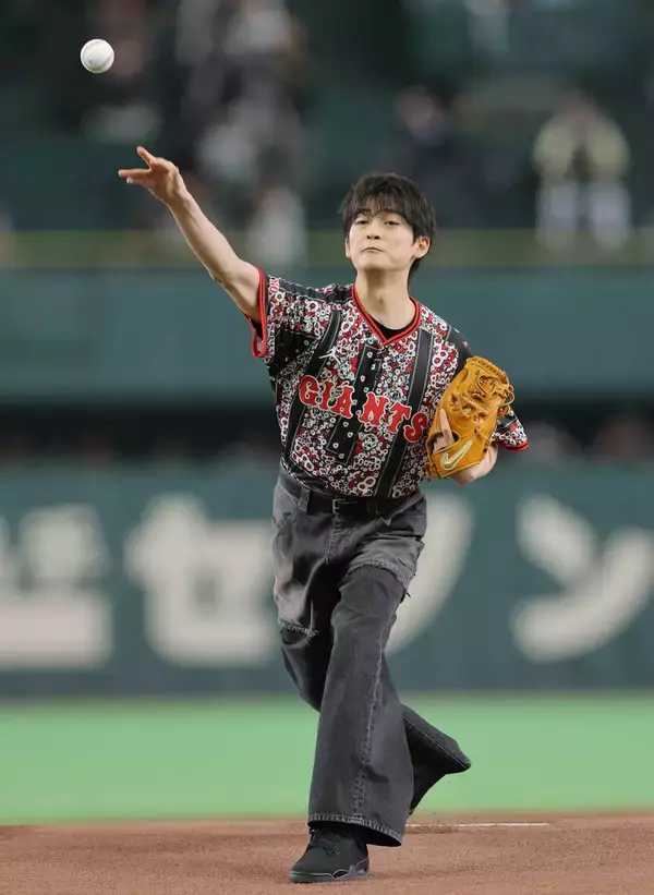 【巨人】高橋文哉がノーバウンド投球「とんでもなく緊張」「ドームはやっぱすごい」映画「ブルーロック」主演、人気ドラマにも出演中