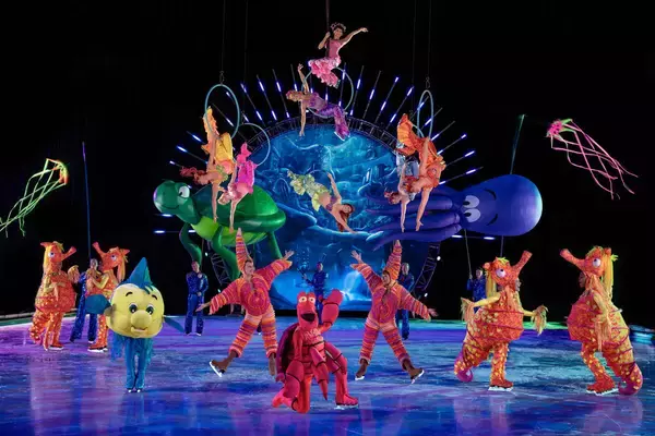 ディズニー・オン・アイス大阪公演開幕　夏恒例アイスショーにディズニーファン歓喜　日本開催４０年の節目
