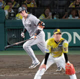 「【巨人】鬼門を打破したＧ打線　甲子園は昨季１本塁打→８戦９発に大幅増　“キラー”ダルベック４発……２８日から天王山３連戦」の画像1
