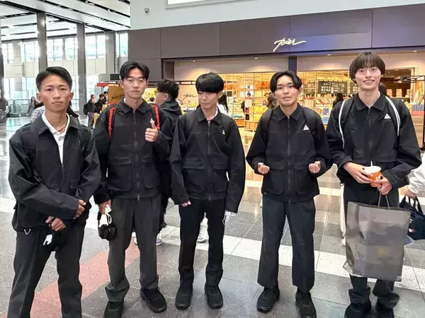 駒大が羽田空港から出雲へ出発　エース格の桑田駿介と谷中晴「がんばります！」「優勝します！」この日は５時起床で朝練習