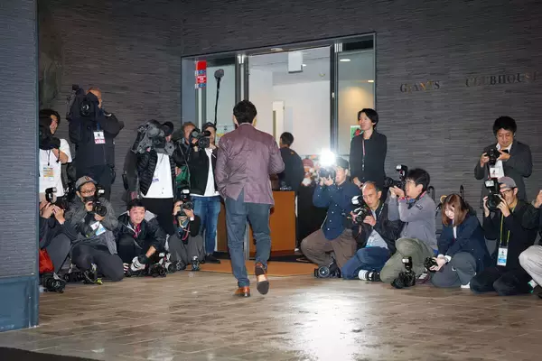 【巨人】松井秀喜新監督がＧ球場を電撃訪問　就任会見から一夜　現役時代の思い出詰まったファーム施設を見学…報道陣５０人集結