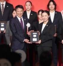 【水泳】ＯＷＳの梶本一花が最優秀選手　昨夏の世界水泳で金メダル　来季へ「今年度を超える成績を」