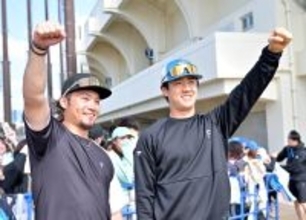 【日本ハム】侍合宿へ向かう伊藤大海がナインにあいさつ　後輩のいじりに「気持ち分かってくれた」