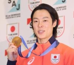 【五輪】ジャンプ混合銅の小林陵侑「ラーメンもお寿司も食べたい」　体調不良の二階堂蓮に「まだまだだな（笑）」