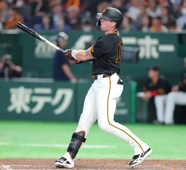 【巨人】トレイ・キャベッジが先制７号ソロ　５回まで０封の先発・井上温大を援護