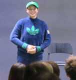 「渋野日向子「これからは上に昇っていくだけ」　都内でトークショー　来季米ツアー出場権獲得を報告」の画像1