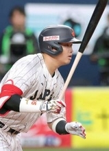 村上宗隆が２試合連続で４番　第１打席は一ゴロ　２３年大会では不振で４番外れるもヒーローに　メジャー１年目でもＷＢＣ参加