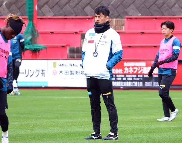 【Ｊ２札幌】川井監督がＡＴ逆転勝ちの「ジェットコースター」から安心して乗れる「メリーゴーラウンド」へ変容図る…２９日にＪ２藤枝戦