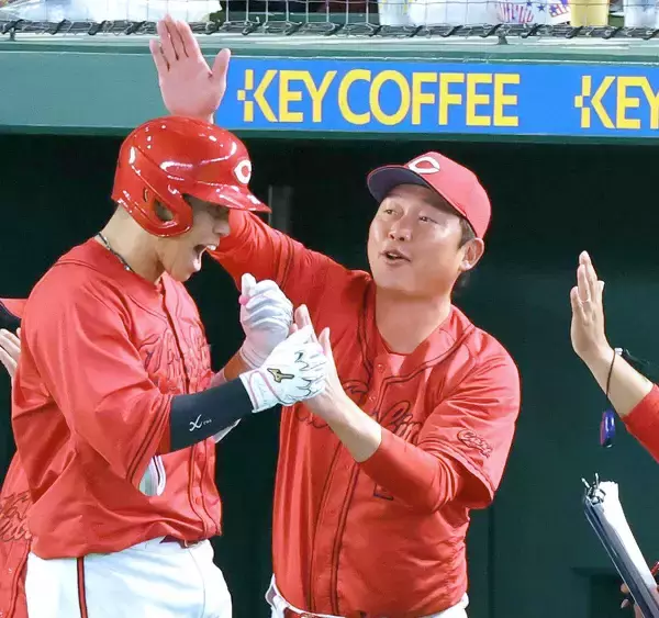 【広島】坂倉将吾が強烈２号３ラン＆３年ぶり４打点！チームの２得点以下は８試合連続でストップ　４番のバットで重い扉をこじ開けた