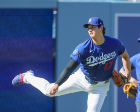 大谷翔平、左膝痛からの投手復帰へ４日ぶり２度目のブルペン入り　思い描く最短復帰へ第１関門突破か