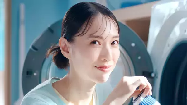 戸田恵梨香「アリエールだし許したろ～」中島歩と夫婦役でコミカル掛け合い…２２日から新テレビＣＭ