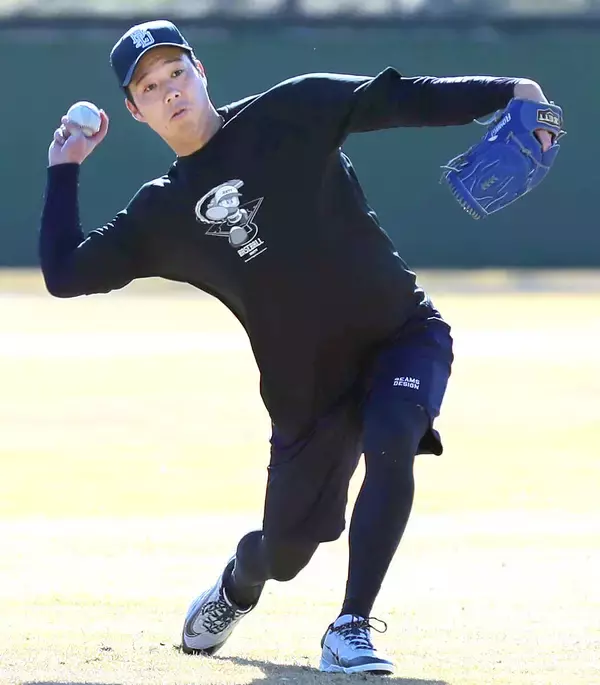 【ヤクルト】青柳晃洋が静岡で始動「キャリアハイを目指して頑張ります」