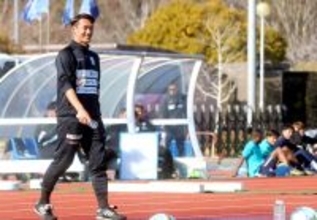 【Ｊ２藤枝】槙野智章監督初陣負けても「ＵＢＡＵ（奪う）」の一端見せた　攻撃的布陣でＪ１福岡から３得点