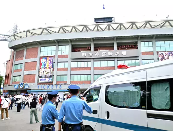 都内が大混雑！異例のイベント多発　５月最終日に「人多すぎ」「都内やばい」東京ドームで嵐、東京競馬場で日本ダービーなど