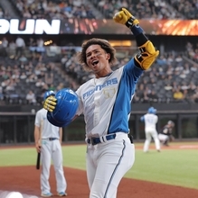 【日本ハム】水谷瞬が初回先頭打者本塁打「いい形で口火を切ることができてよかった」「現場からは以上です」