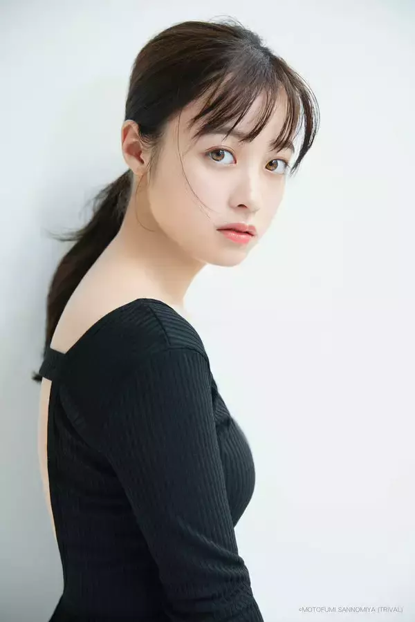 【巨人】橋本環奈が８・１２阪神戦で始球式「軍師河了貂ストライクを目指し…」キングダムナイターとして開催