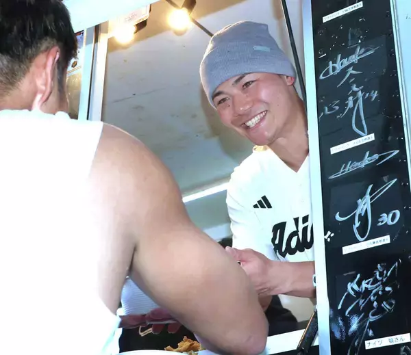 【日本ハム】清宮幸太郎「柳田大師匠からうどんのふるまい。私の父親のうどん屋にも…」ソフトバンク・柳田と自主トレ