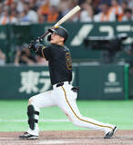 「【巨人】待望の追加点！吉川尚輝と笹原操希が２者連続のフェンス直撃タイムリー　中日・金丸をＫＯ」の画像1