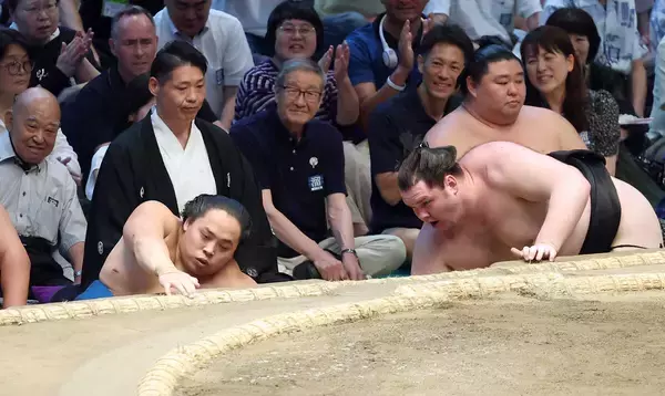 幕内・琴栄峰が２敗に後退「全然だめ。自分の相撲が下手。明日また集中して切り替えて頑張る」
