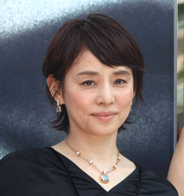 「早すぎます。ゆりちゃん」石田ゆり子、中村ゆりさんを追悼「よくダイレクトメールにメッセージをくれた」