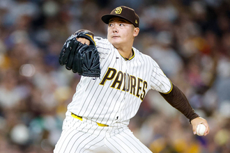 パドレス・松井裕樹、ヌートバーを見逃し三振斬り　流れ呼び込む快投、直後にマチャドが再逆転３ラン…５勝目の権利も発生