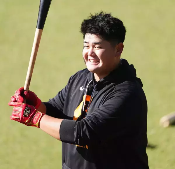 【巨人】プロ２年目の竹下徠空「今季は２軍で１０本以上ホームランを」餅つきは１０年目？