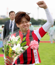 【ロッテ】三浦皇成騎手が１５日の本拠での日本ハム戦で始球式　「野球に負けないよう競馬も盛り上げていければ」