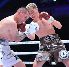 【ボクシング】那須川天心　５か月ぶり再起戦で涙の勝利「勝つってこんなにうれしいんですね」　山本由伸の動きをパンチに応用、ＷＢＣ王者への挑戦権獲得