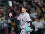 「【巨人】勝利たぐり寄せた船迫大雅の救援「死ぬ気で投げました」田中将大の日米２０３勝アシスト」の画像1