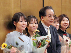 先月閉場の両国将棋センター　「感謝の集い」に棋士・女流棋士５０人出席　藤井聡太六冠からはビデオメッセージ