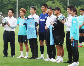 【Ｊ２磐田】開幕戦へ向け御前崎で２次キャンプ開始…秋葉監督「攻守両面で相手の嫌がることをやれるように」