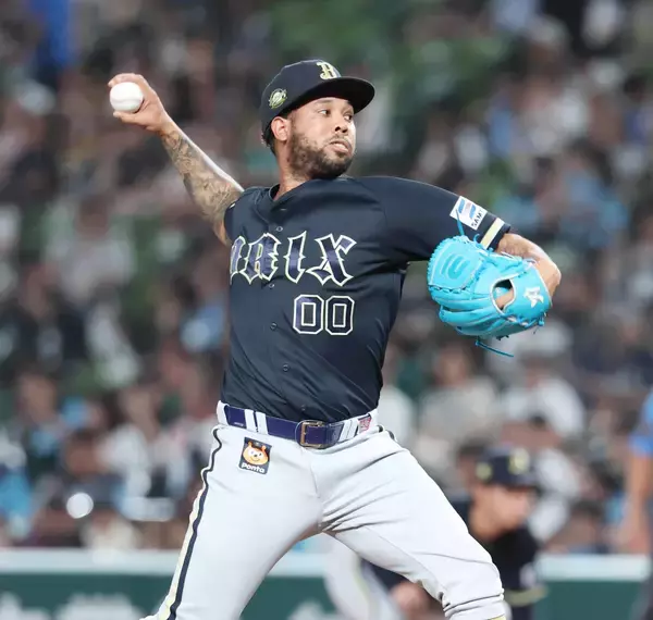 【オリックス】エスピで５連敗阻止！リーグトップタイ１１勝目…球団の助っ人では０５年のＪＰ以来　マチャドもリベンジ成功！