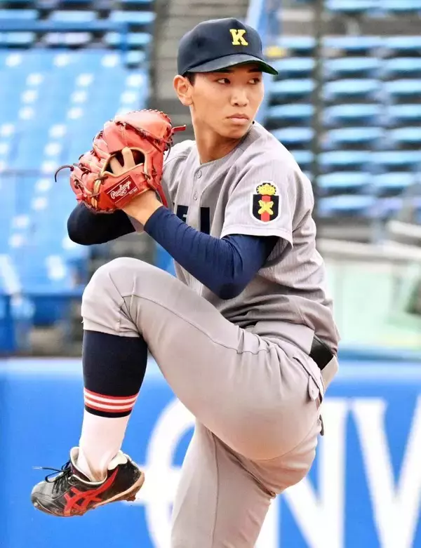 【東京六大学】甲子園１０７年ぶりＶ立役者が３者連続三振の衝撃デビュー　慶大・小宅雅己「緊張せず投げられた」