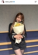 イコラブ大谷映美里、ショーパン美脚＆へそチラ姿で「卒業」を報告「とても大切な番組」
