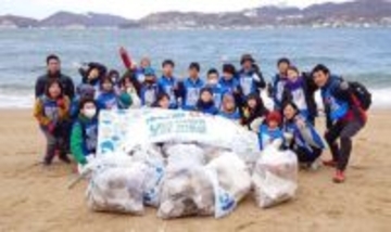 香川県・櫃石島でビーチクリーンアップ開催　２６人で総重量１００キロの海岸漂着ごみを回収