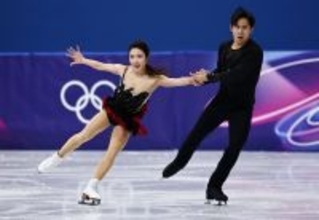 【五輪】笑顔の「スイハン」隋文静、韓聡組　２番滑走で７２・６６点　今季電撃復帰の北京五輪金メダルペア