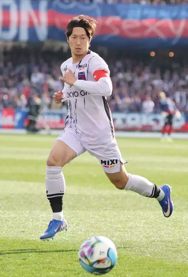 ＦＣ東京、新主将ＤＦ室屋成が見事なインナーラップから決勝点　開幕３連勝に「ようやく３ポイント取れた」