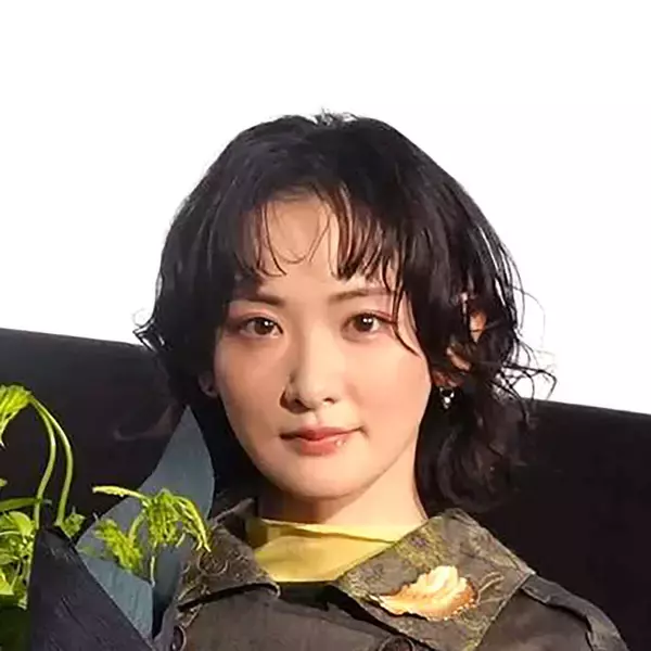生駒里奈「血みどろ」写真で「凶演者」を発表！「ホラーだけど最高のエンタメ」…舞台「呪怨」ビジュアル解禁
