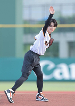 【巨人】Ｋｉｎｇ＆Ｐｒｉｎｃｅの元メンバー・岩橋玄樹が始球式　大のＧ党で坂本勇人が憧れ…２軍戦
