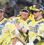 「【阪神】藤川球児監督の４６歳バースデーに今季４度目サヨナラ！高寺望夢がプロ初の劇的な一打「いいプレゼントを贈れた」指揮官が就任当初から起用の６年目」の画像1