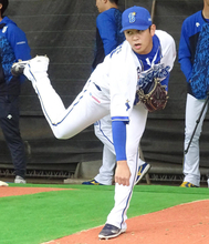 【ＤｅＮＡ】復活期す３３歳右腕が初日から気合のブルペン投球　「土台をしっかり作りたい」