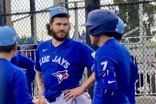 ライブＢＰで岡本斬り！ＮＰＢ＆ＫＢＯ経由で５年ぶりにメジャー復帰のポンセが意気込み語る