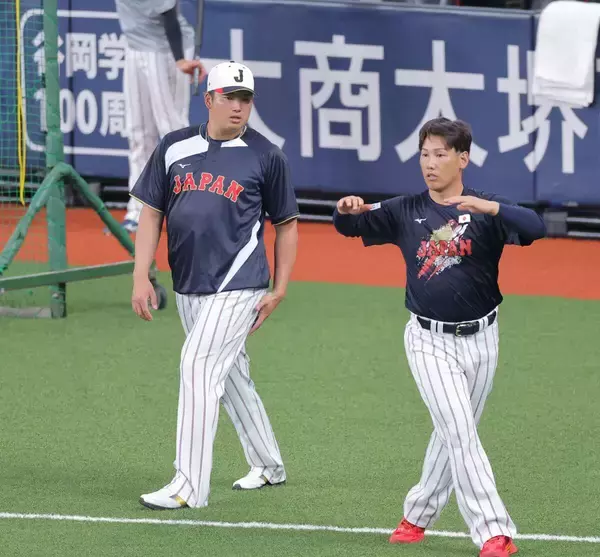 村上宗隆が侍合流直後に５階席に特大弾　大谷翔平らも熱視線　フリーで８本のサク越え