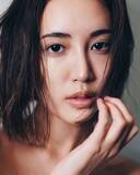 「モデルの藤井夏恋、３０歳誕生日に第１子妊娠を報告「かけがえのない喜び」冬頃に出産予定…夫のＹＵは「ＬＯＶＥ．」２ショット披露」の画像1