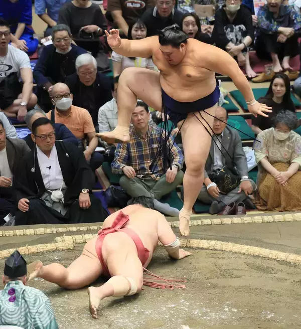 横綱・大の里が辛勝発進　八角理事長「まだまだ」幕内後半戦の尾上審判長「危なかった。思い切りが感じられない」