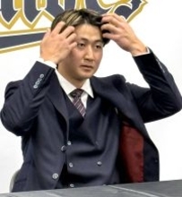 【オリックス】紅林弘太郎が１６００万円増の９５００万円でサイン「試合前にやればいいイメージ」ド軍使用の秘密兵器導入を要望