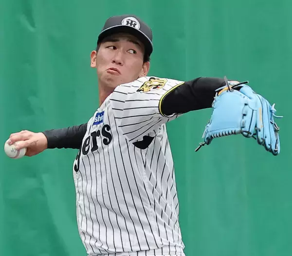 【阪神】１軍デビュー狙う高卒２年目の今朝丸裕喜、ブルペンで“山川流風船トレ”実践「結構いい感じ」