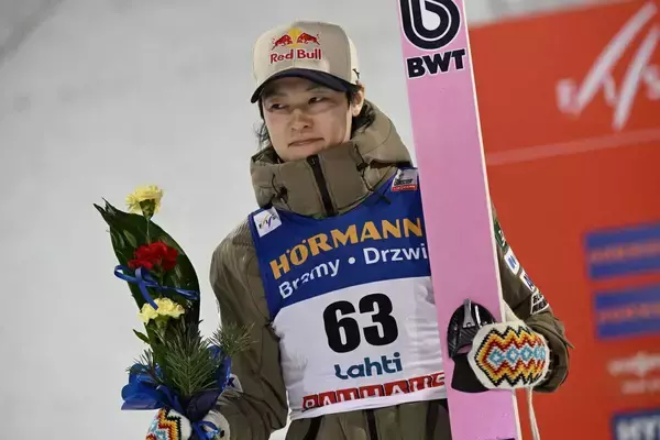 【ジャンプＷ杯】小林陵侑は３位で６戦ぶりの表彰台　復帰した二階堂蓮は１４位