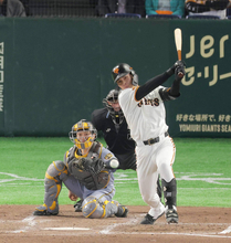 【巨人】新１番・平山功太が出場８試合連続安打　高橋遥人から中前へ